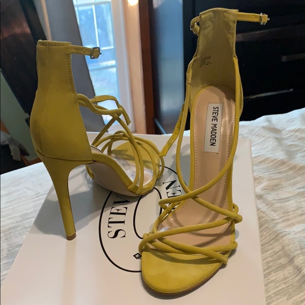 Shoes - Picture 1 of 6